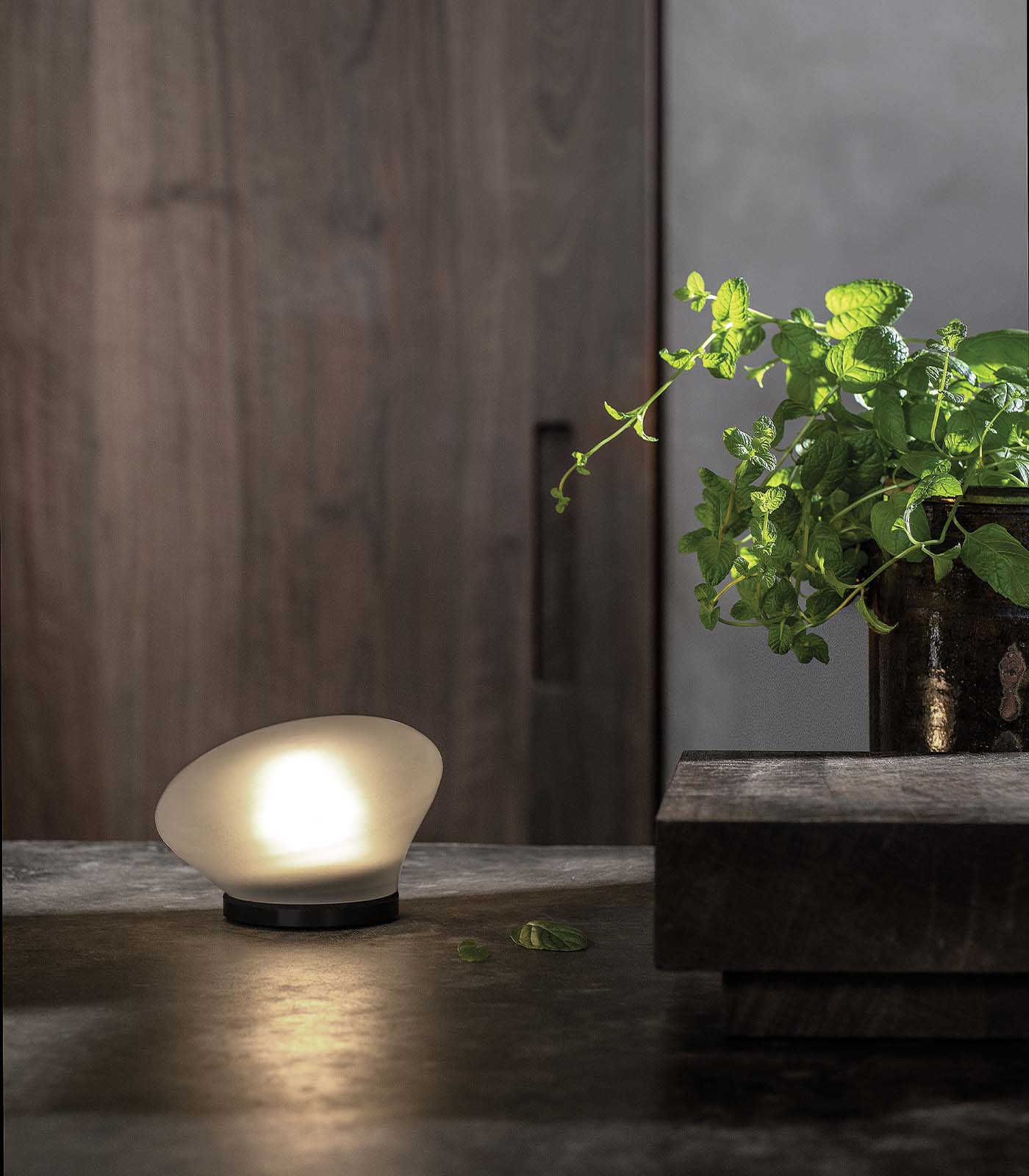 Agua Table Lamp - Image 2