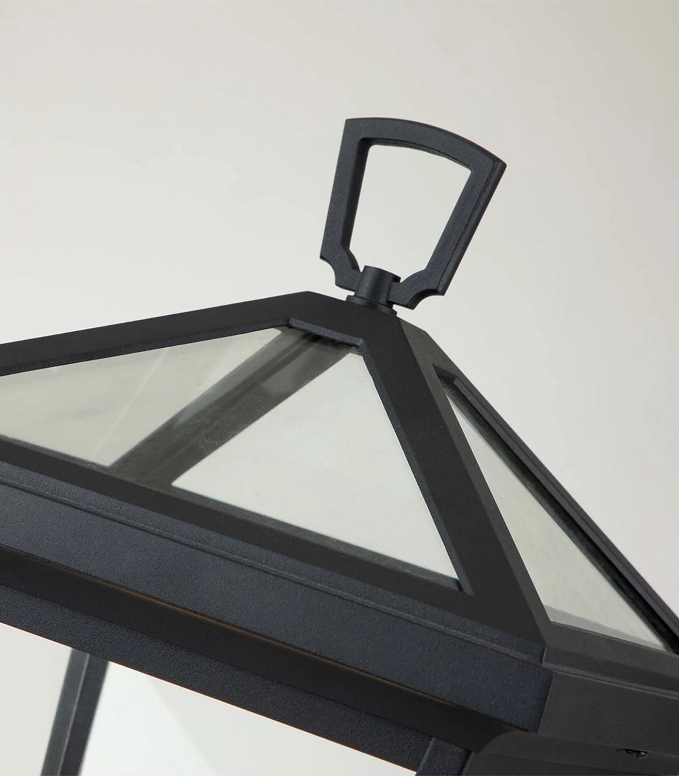 Alford Place Pedestal Light - Image 3