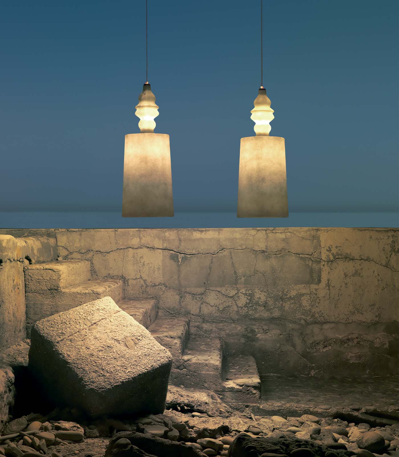 Alibabig Outdoor Pendant Light - Image 2