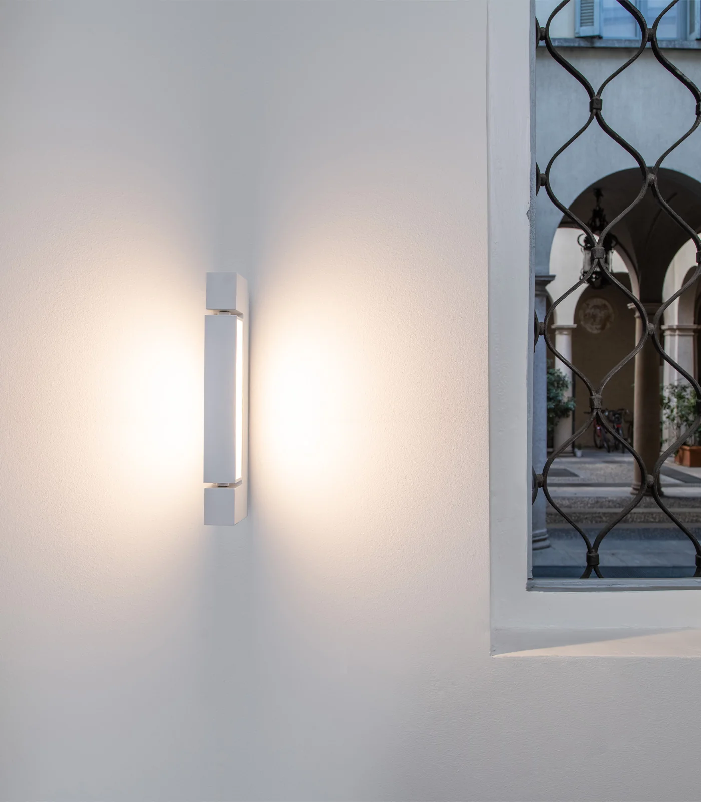 Ara Wall Light - Image 8