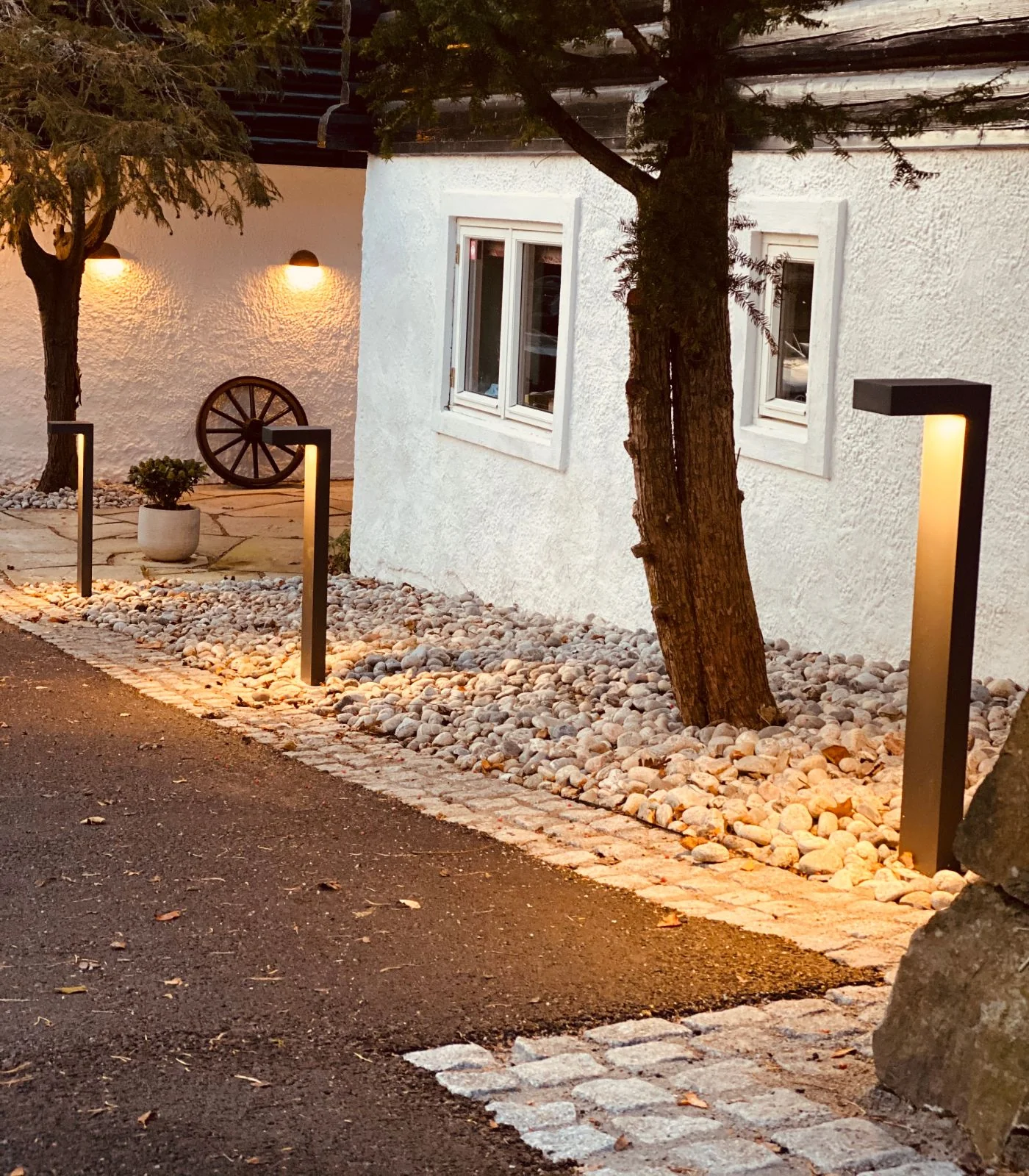 Asker Bollard Light - Image 3