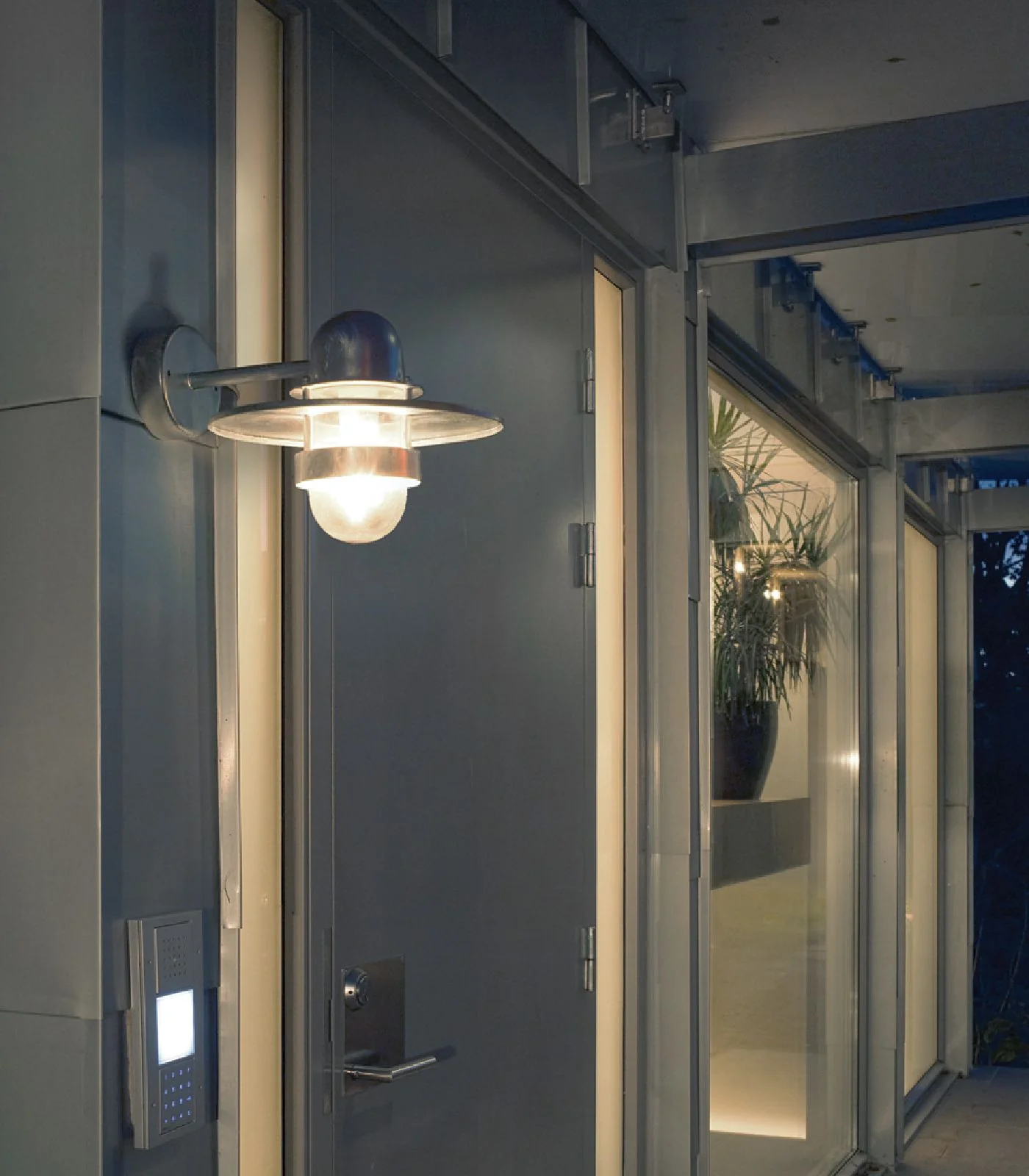 Bergen Wall Light - Image 3