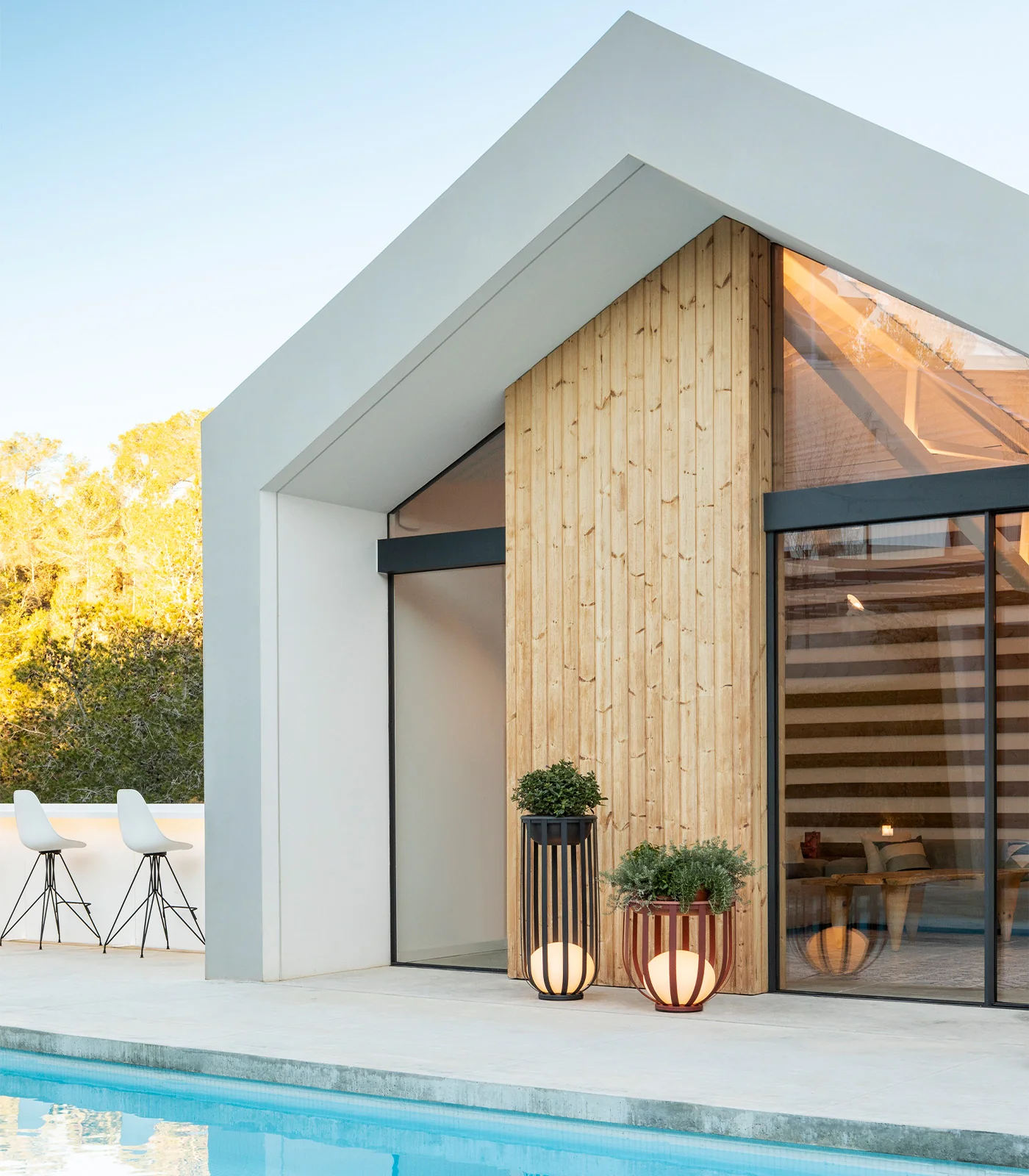 Bols Tall Outdoor Floor Lamp - Image 3