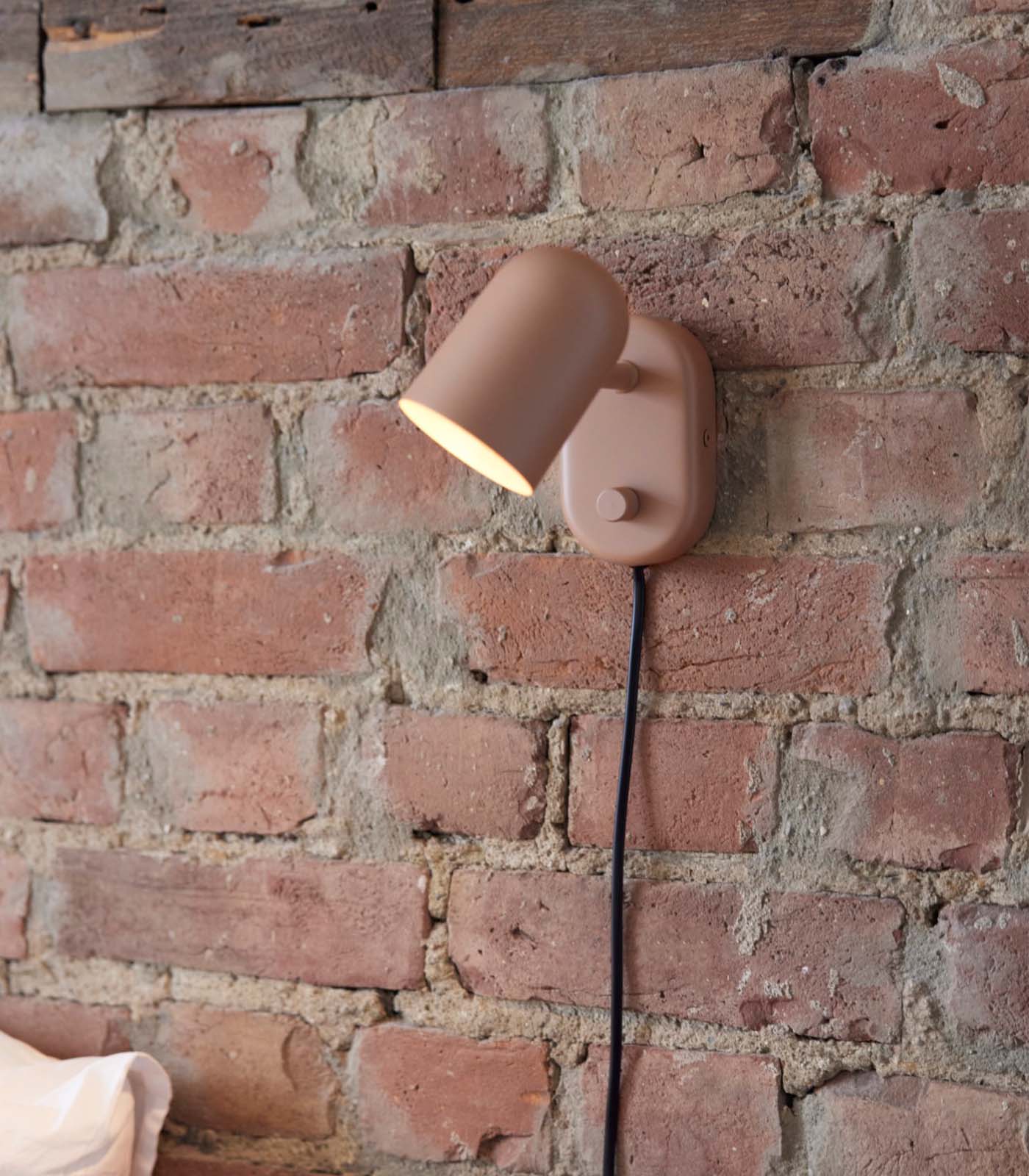 Buddy Wall Light - Image 3