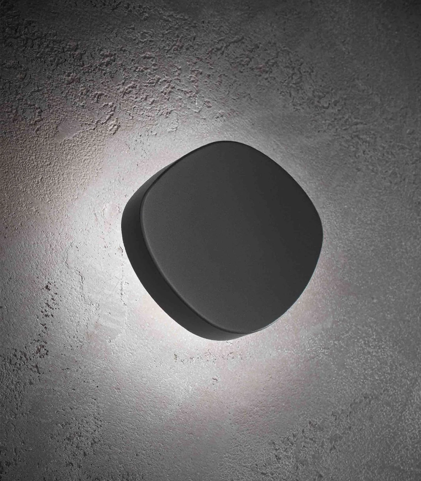 Ciottolo Outdoor Wall Light - Image 3