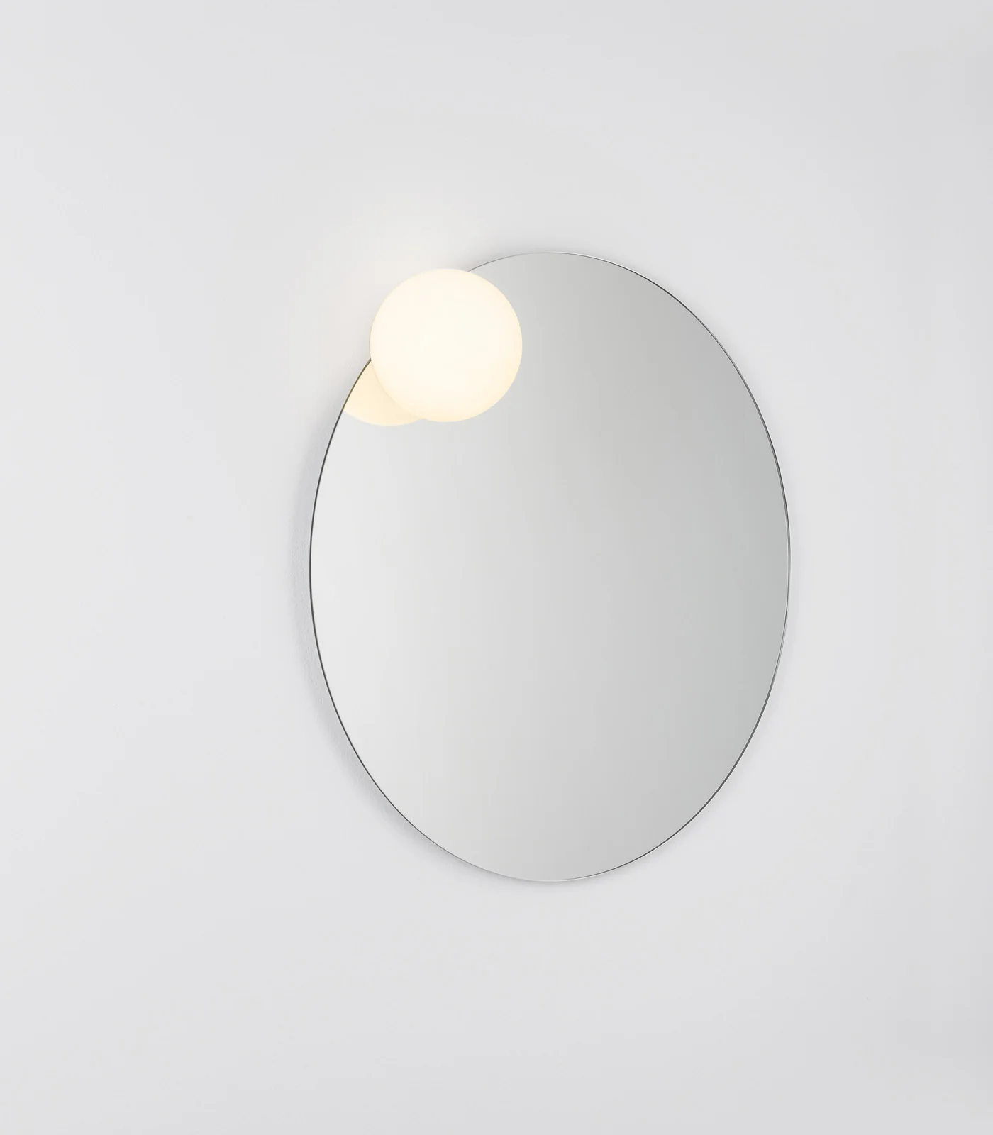 Circ Large Mirror Wall Light - Image 4