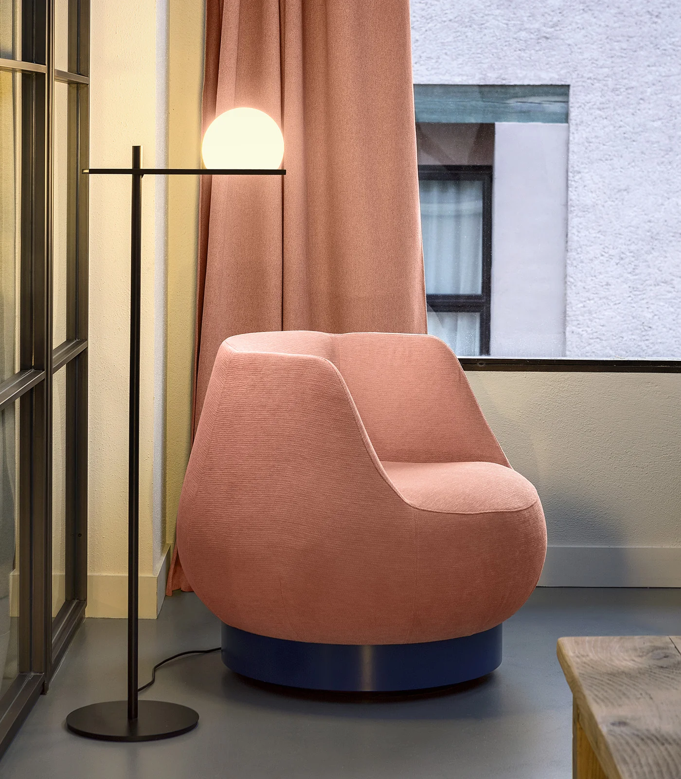 Circ XL Floor Lamp - Image 3