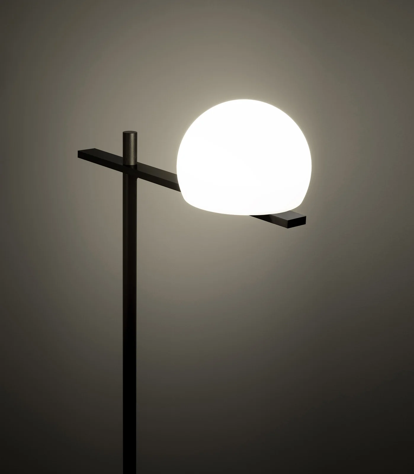 Circ XL Floor Lamp - Image 4