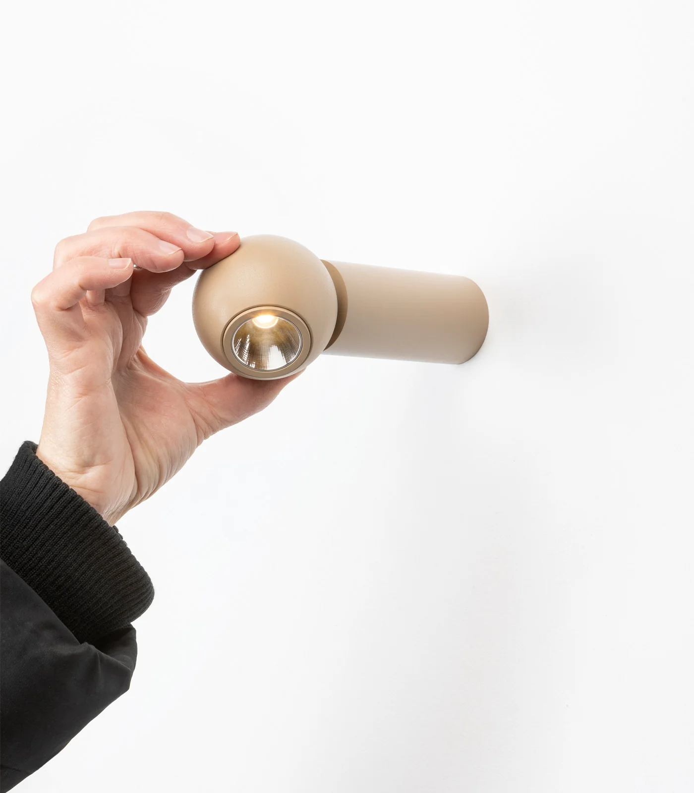 Compass Accent Wall Light - Image 4