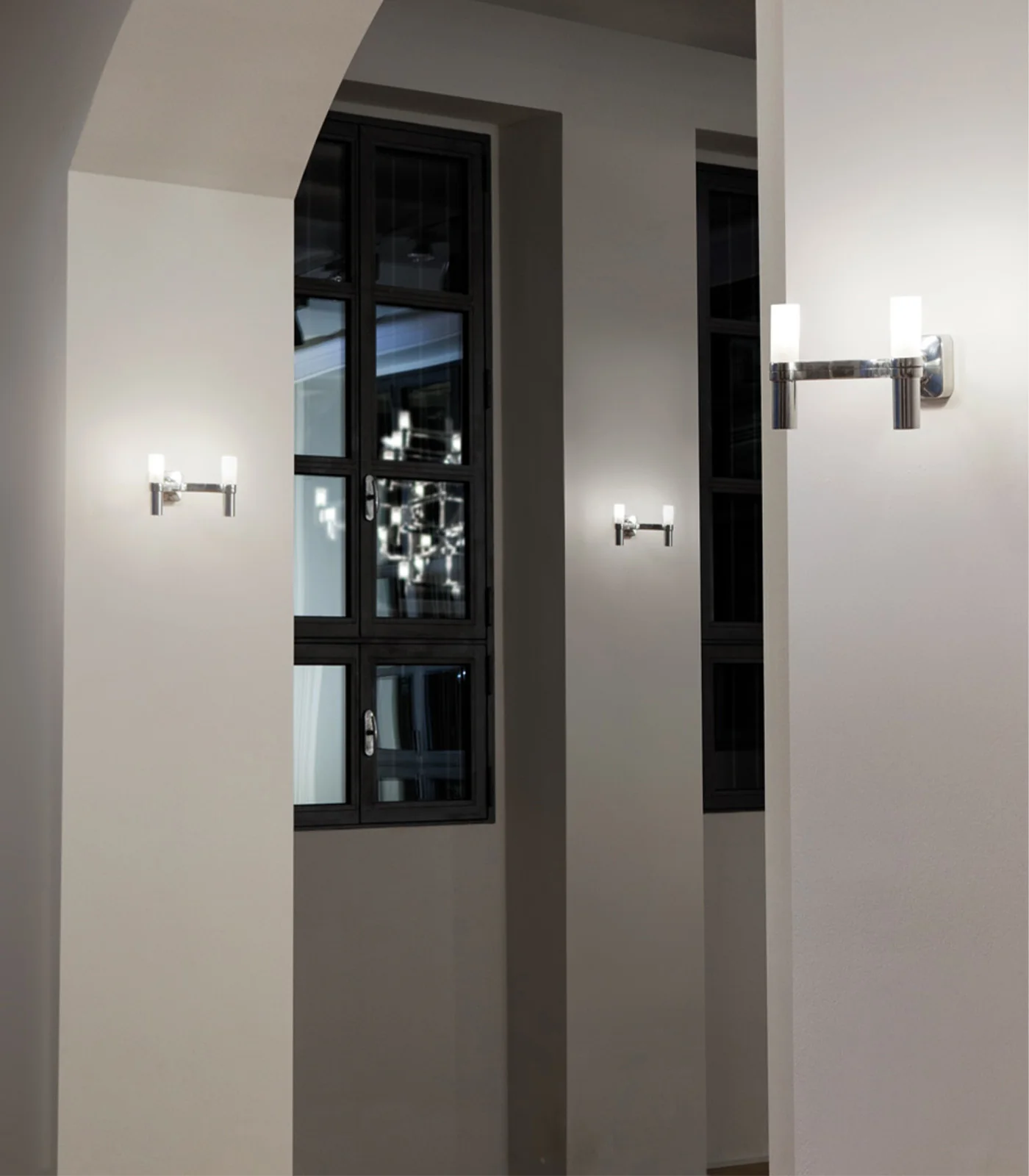 Crown Wall Light - Image 3