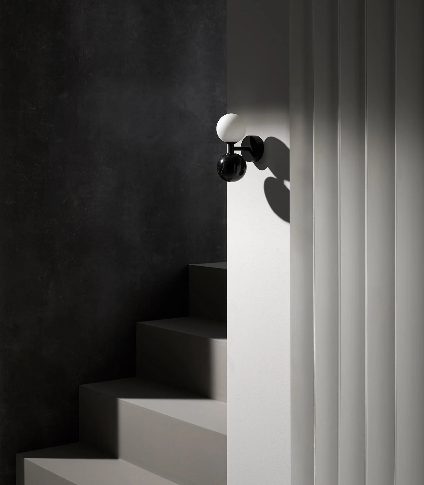Dalt Wall Light