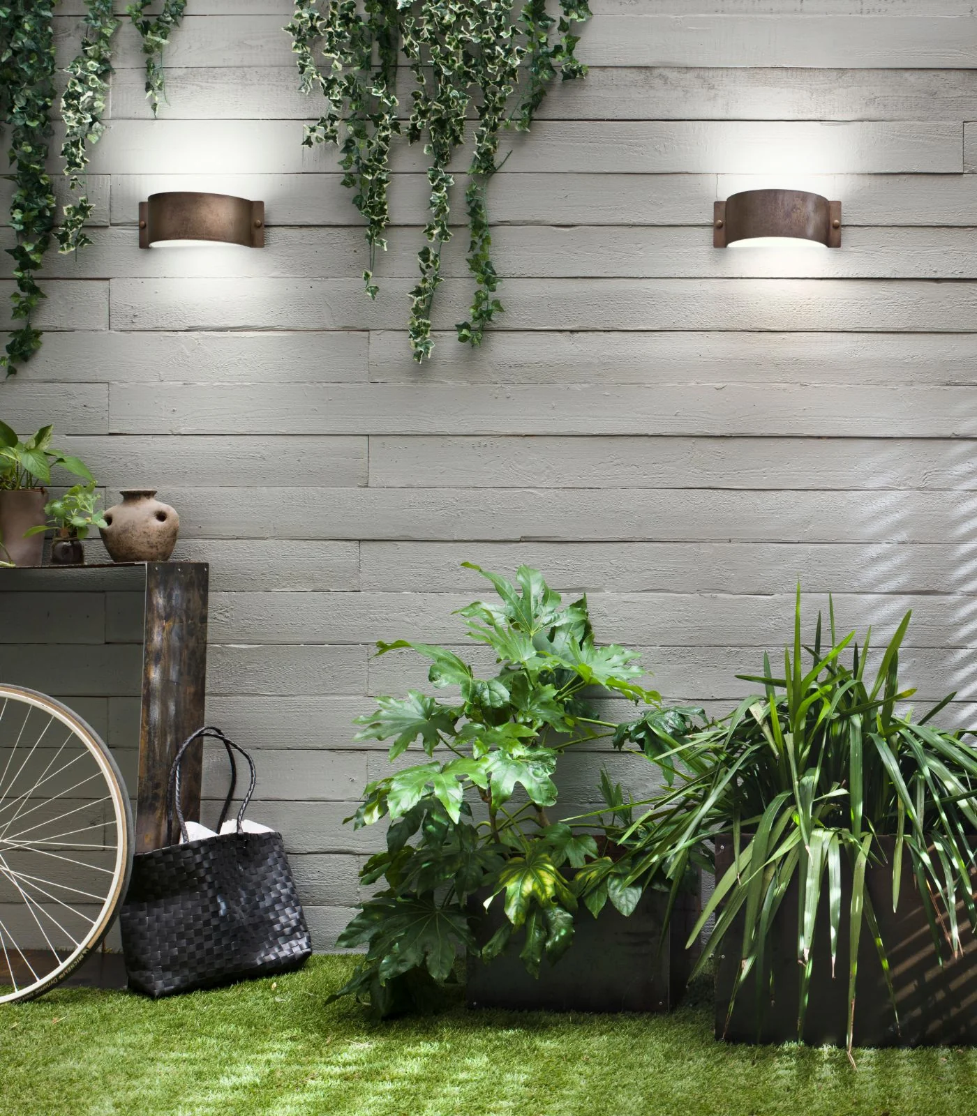 Decori Arc Wall Light - Image 3