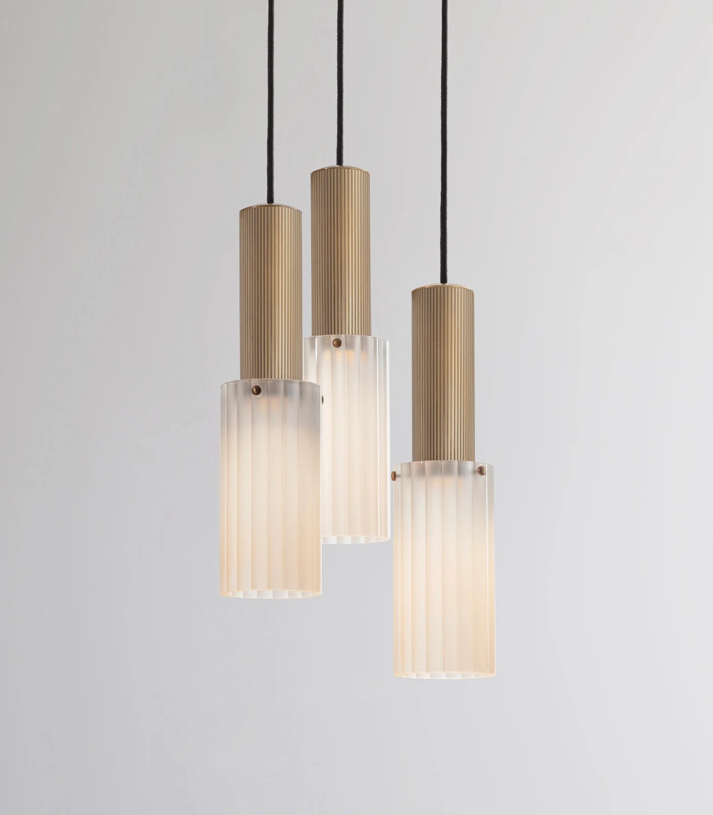 Flume Large 3lt Pendant Light - Image 3