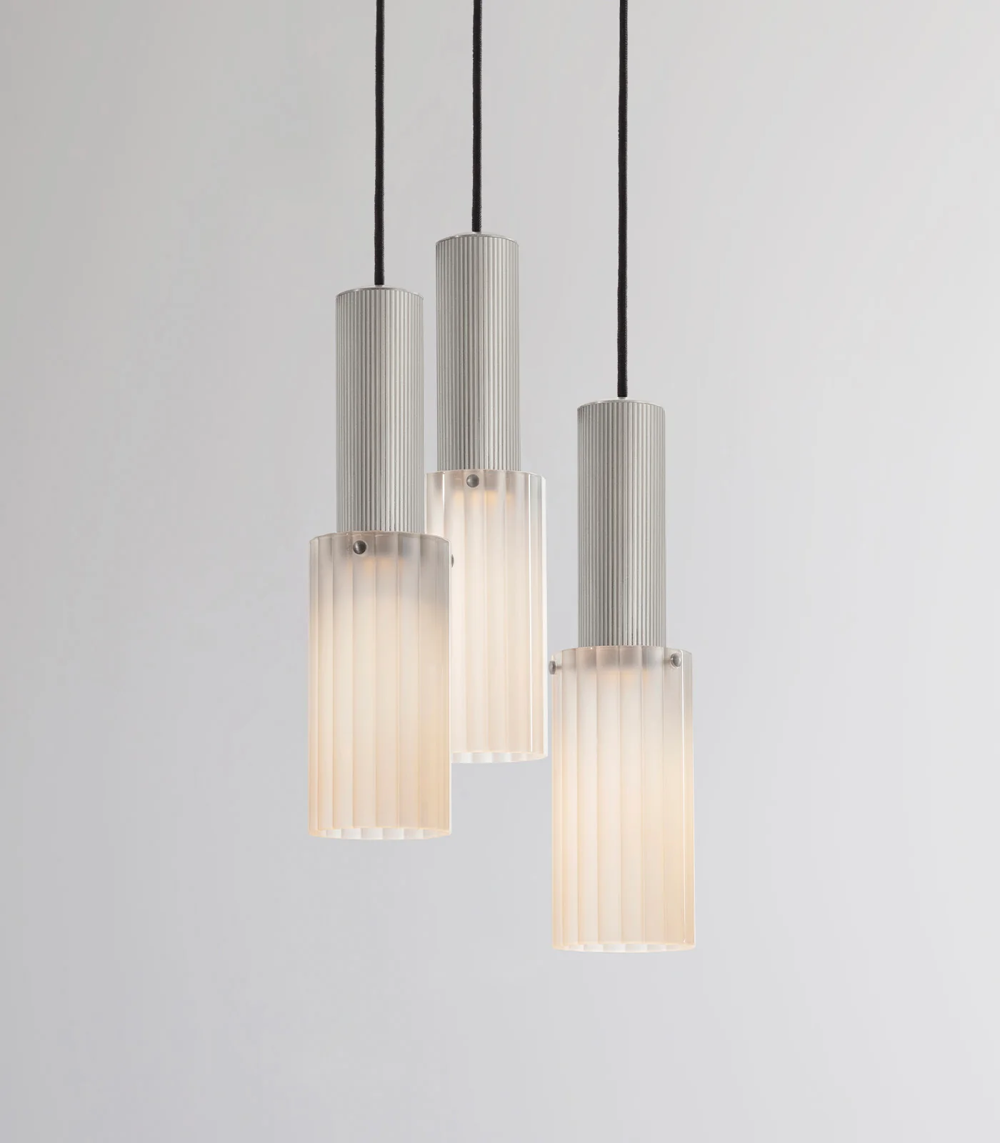 Flume Large 3lt Pendant Light - Image 6