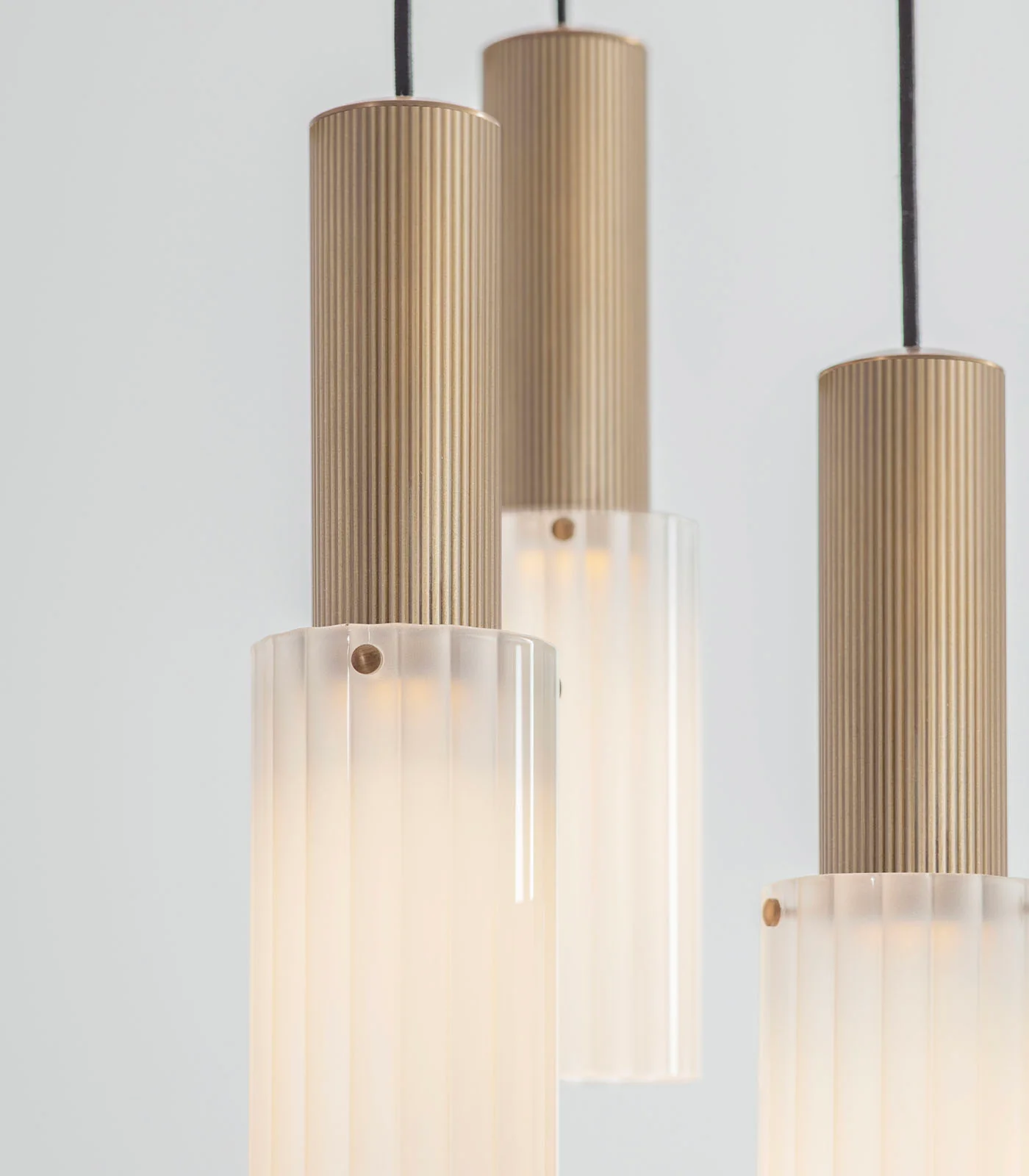 Flume Large 3lt Pendant Light - Image 7