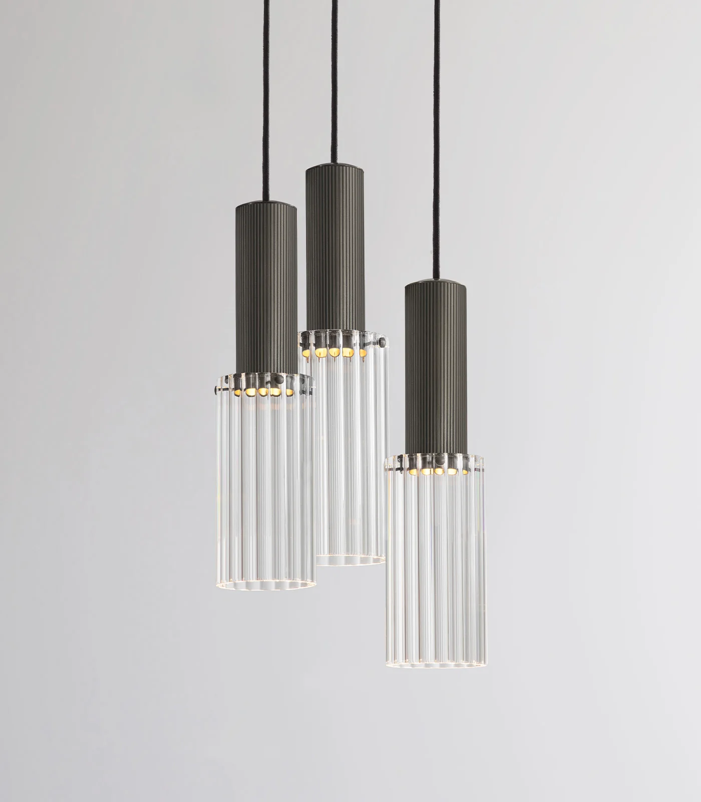Flume Large 3lt Pendant Light - Image 9
