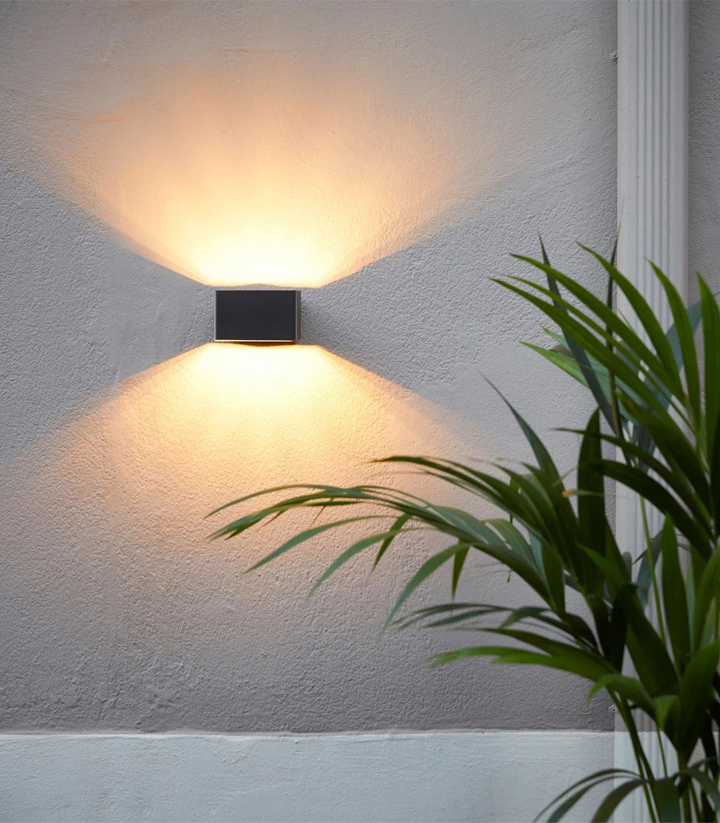 Frame Outdoor Wall Light - Image 3