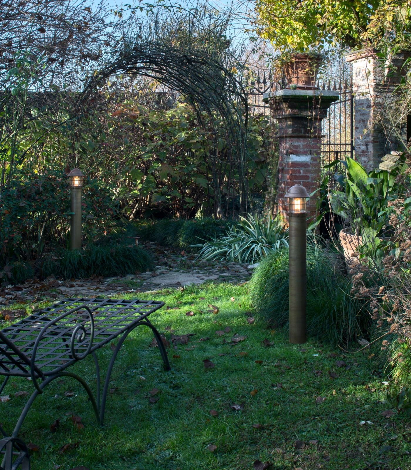 Garden Bollard Light - Image 4