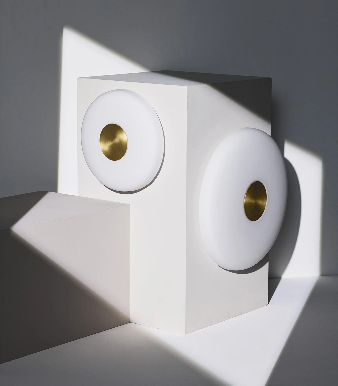 Glint Opal Wall Light - Image 8