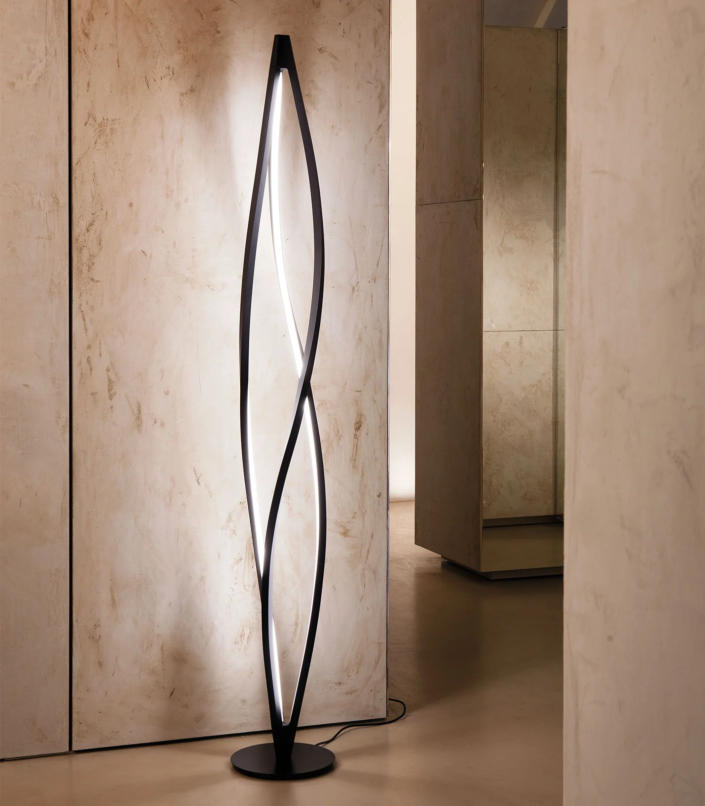 In The Wind Floor Lamp - Image 3