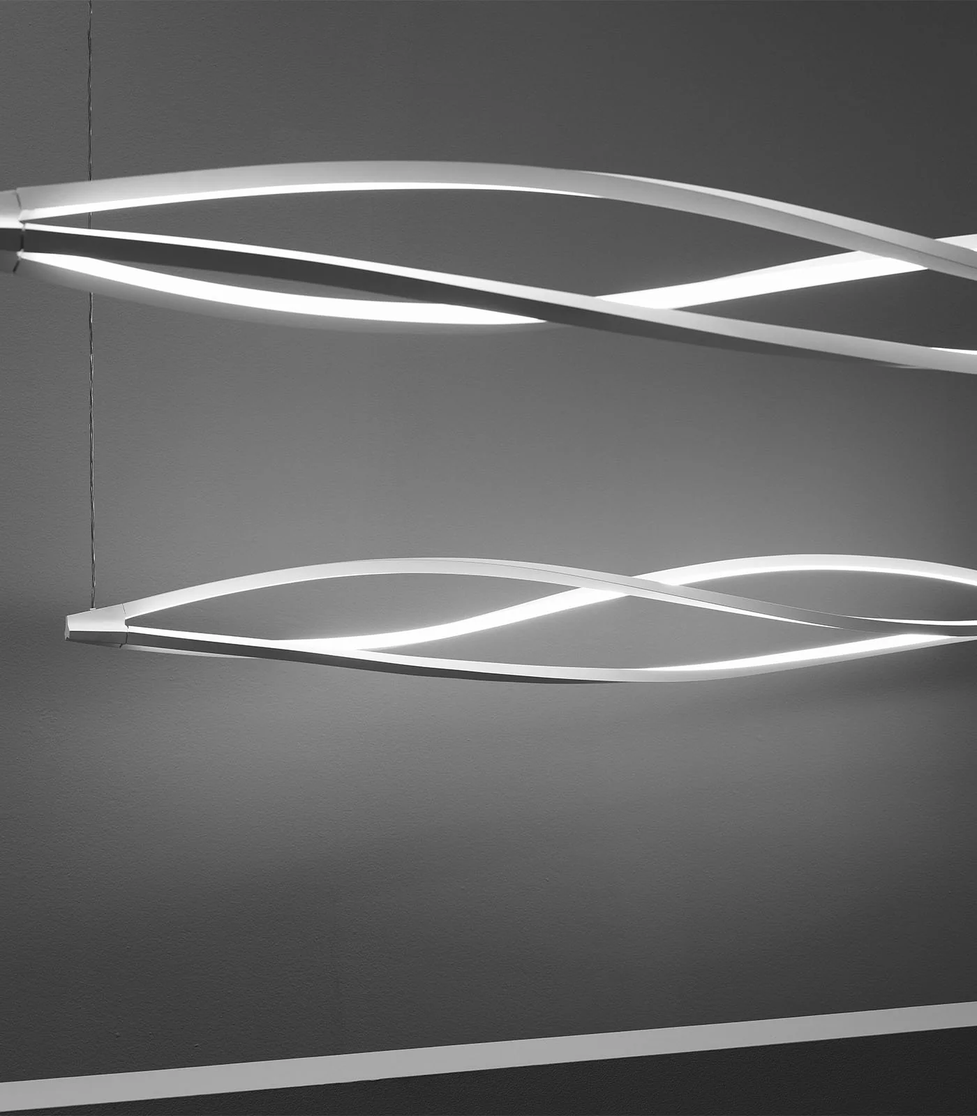 In The Wind Horizontal Pendant Light - Image 4