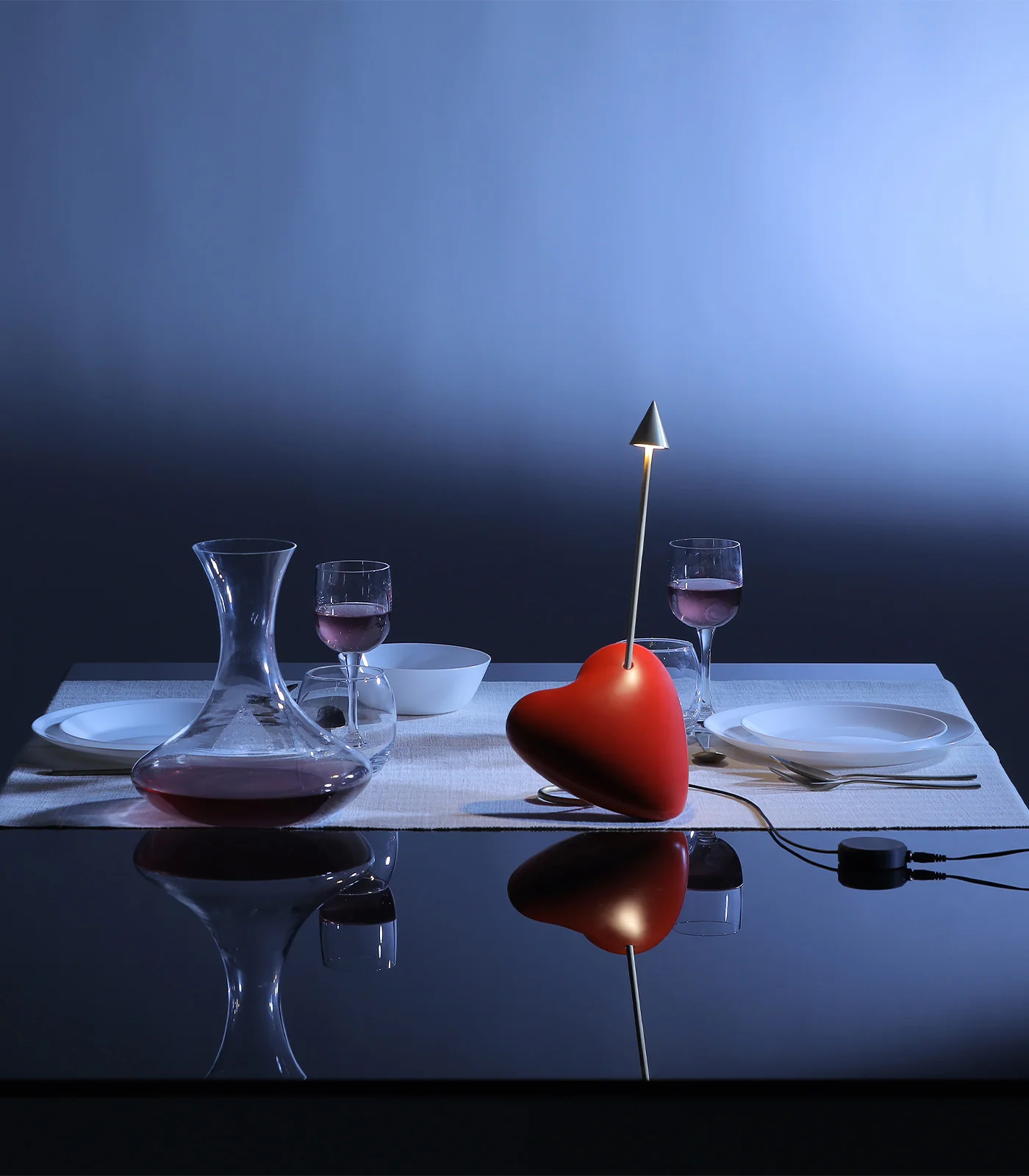 Kuore Table Lamp - Image 5
