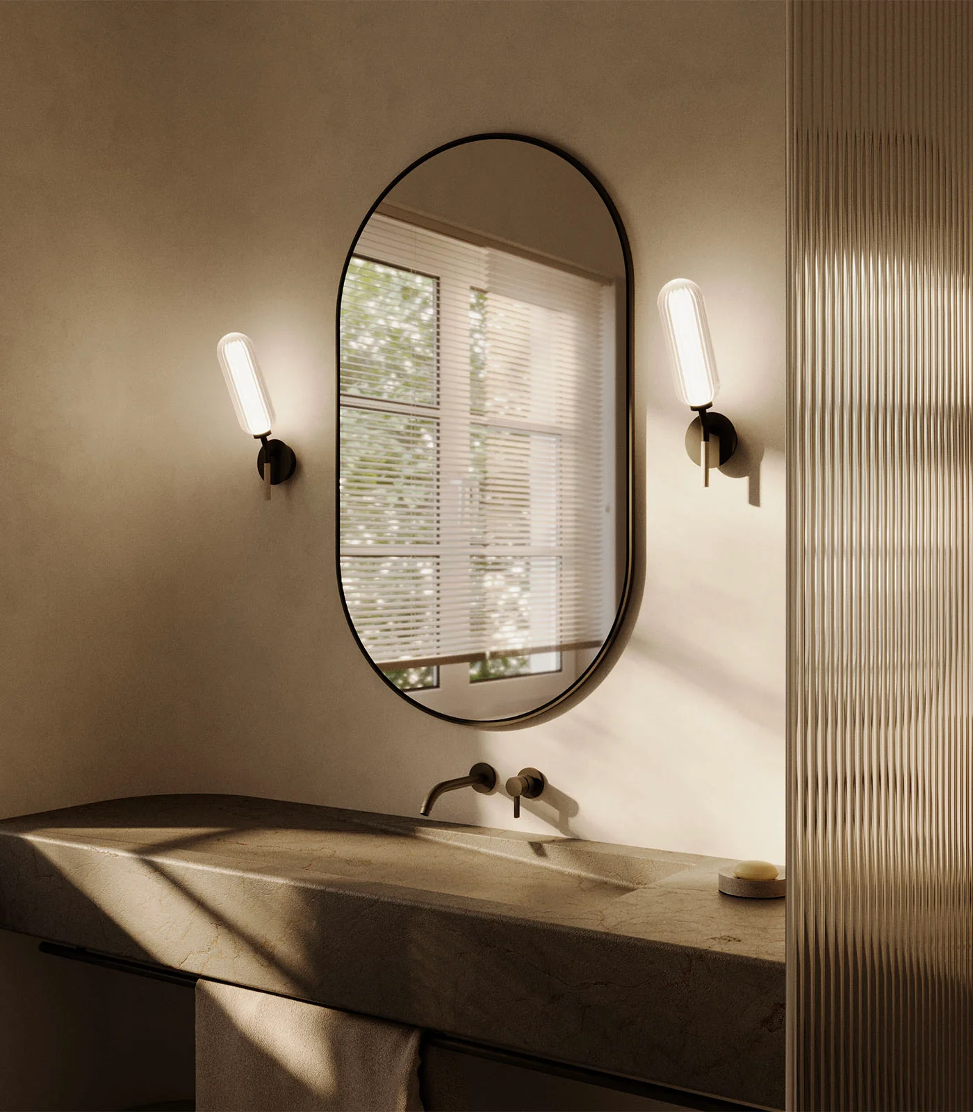 Lari Wall Light
