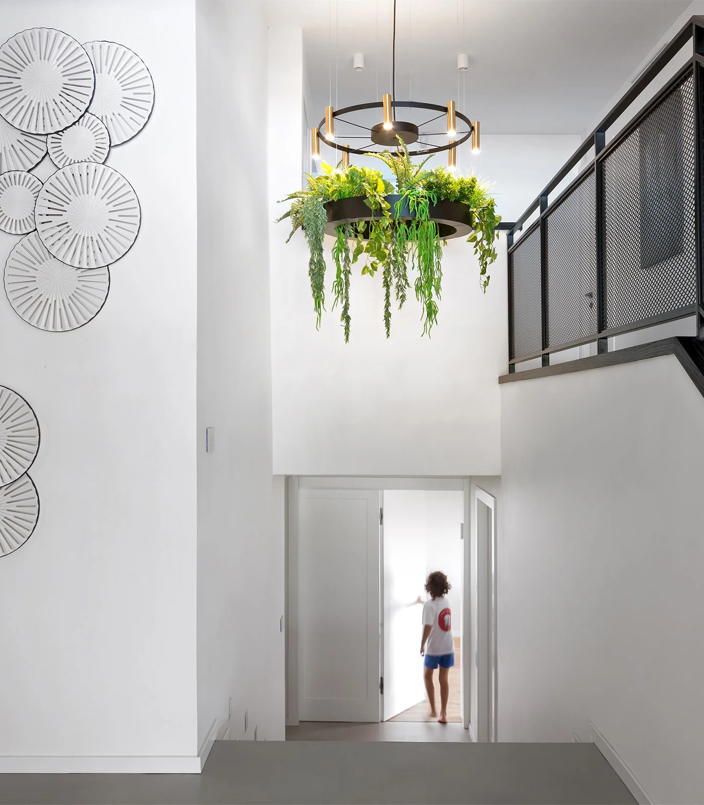Laverd 16lt Chandelier - Image 4