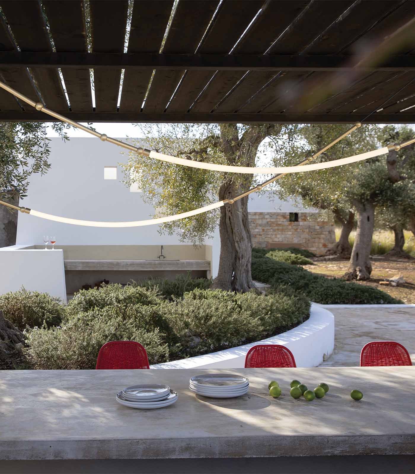 Leda Outdoor Curve Pendant Light - Image 5
