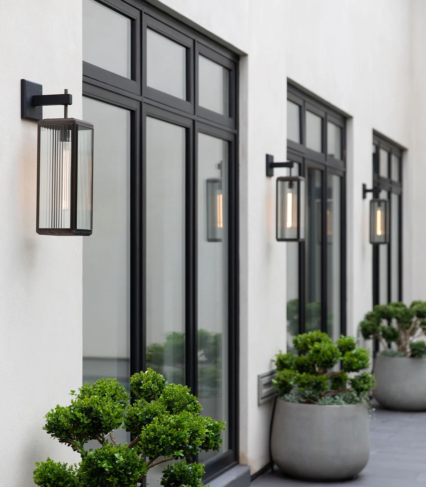 Lilac Reeded Wall Light - Image 3