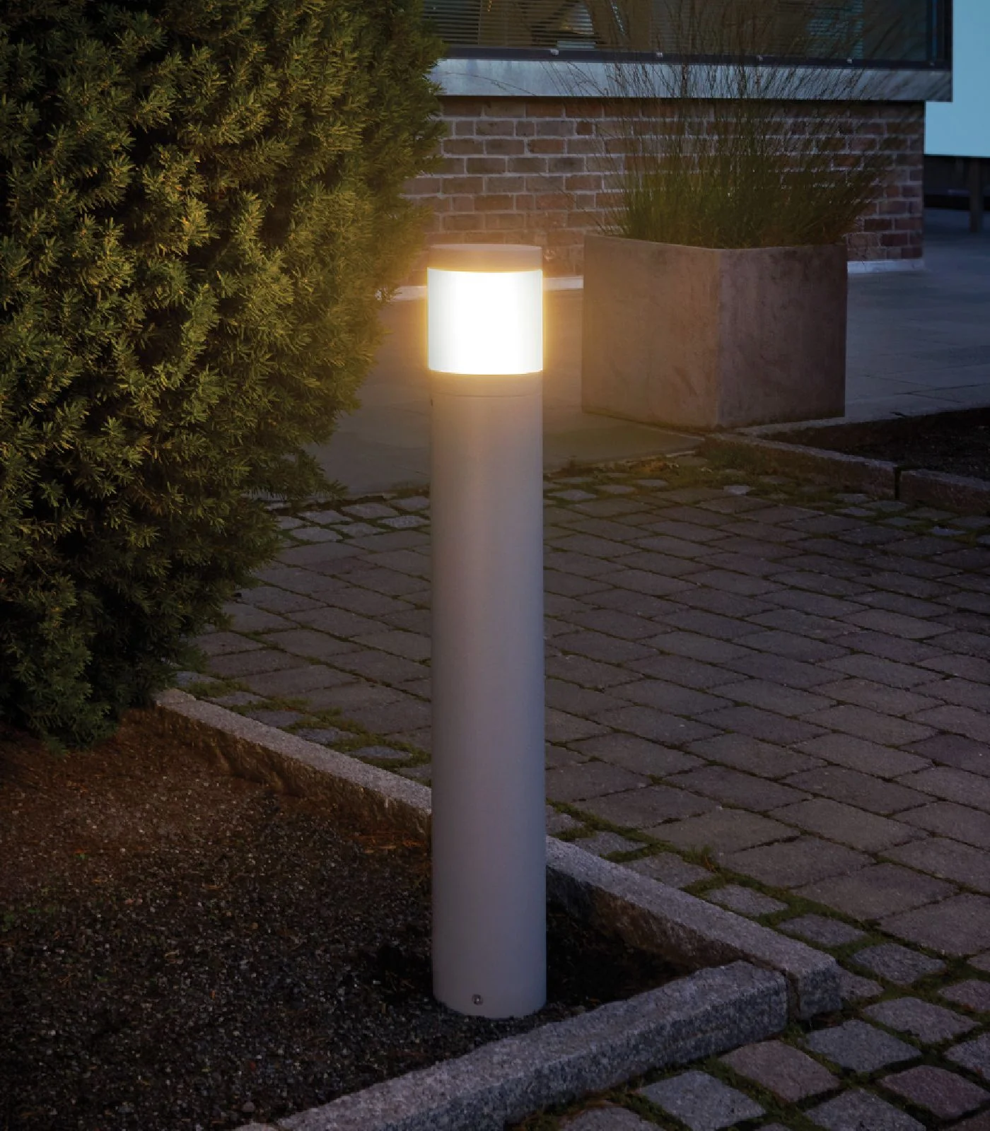 Lillesand Bollard Light - Image 3