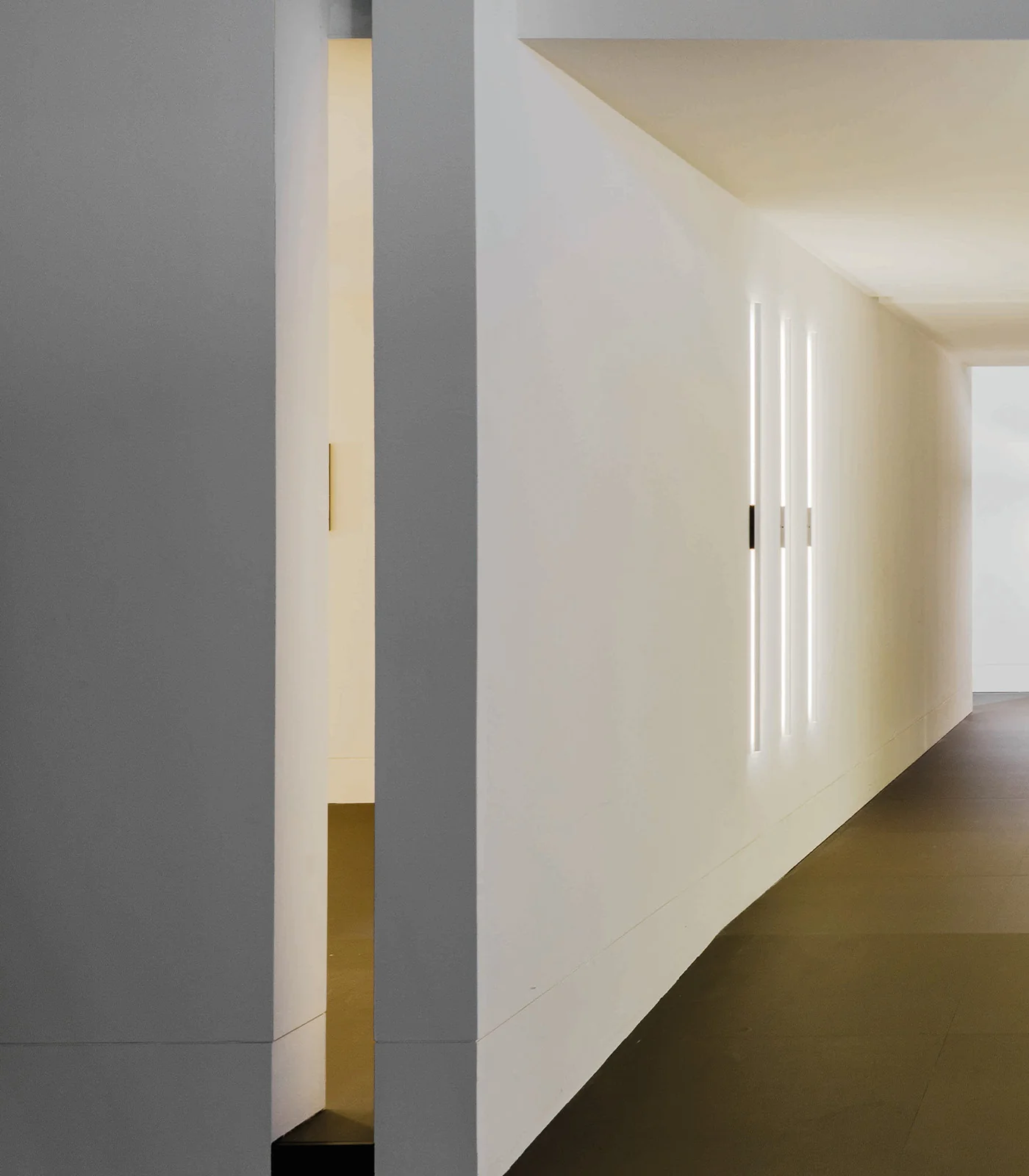 Linescapes Wall Light - Image 2