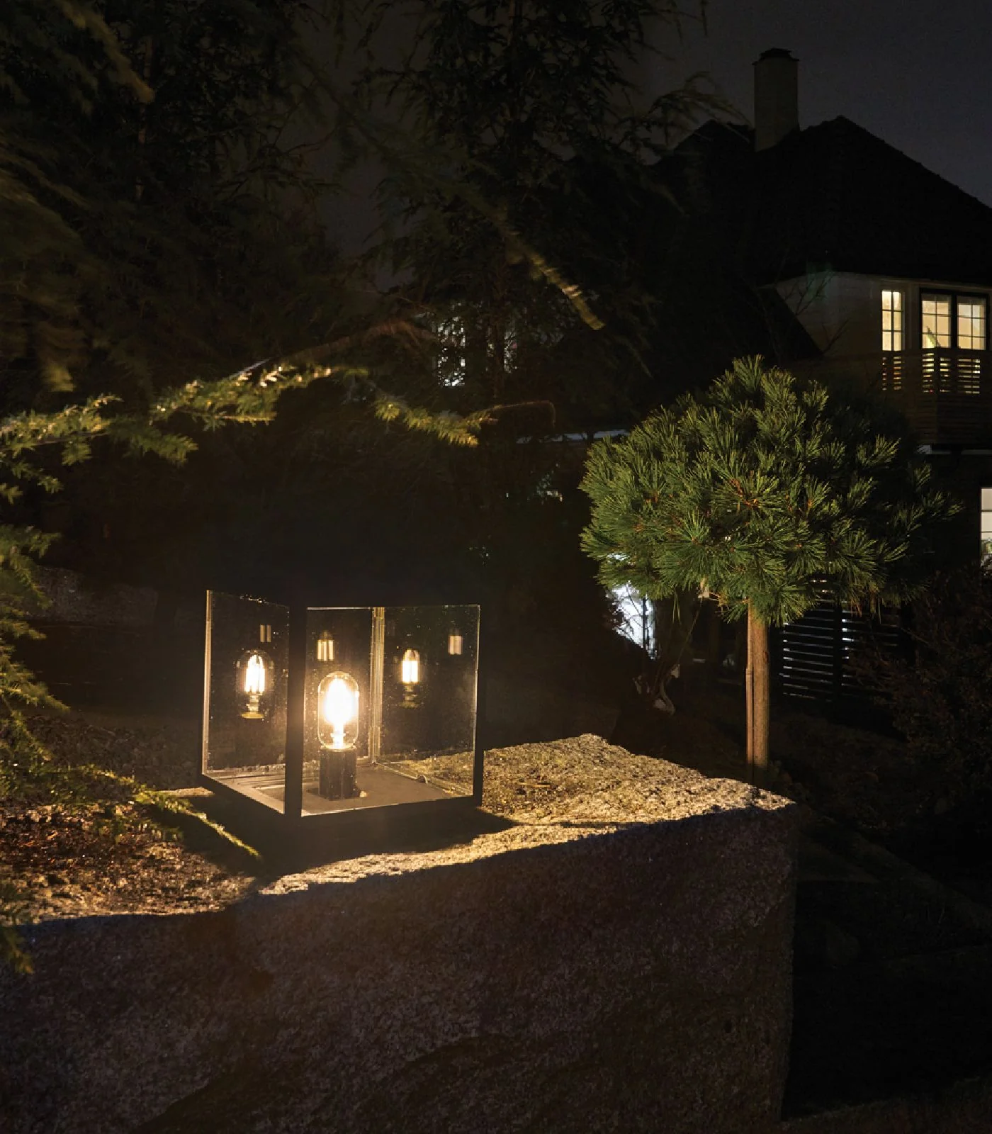 Lofoten Pillar Light - Image 3