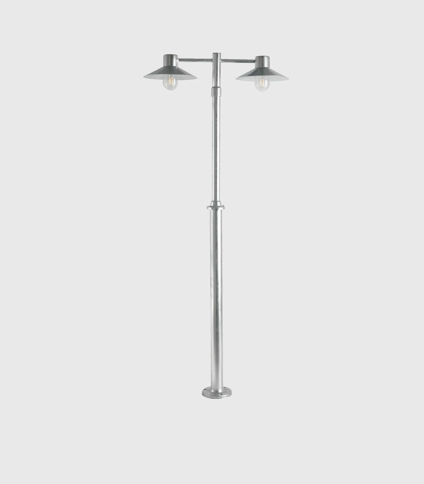 Lund Pole Light - Image 4