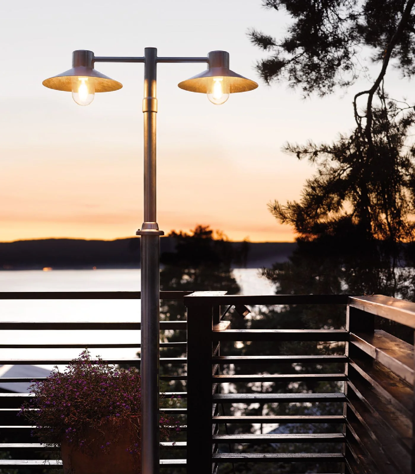 Lund Pole Light - Image 5