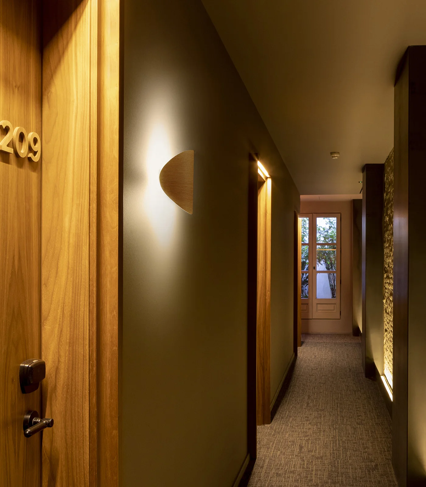 Lune Wall Light - Image 4