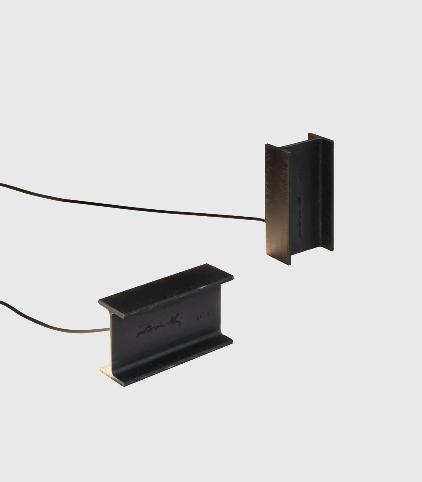 Mais Plus Table Lamp - Image 9