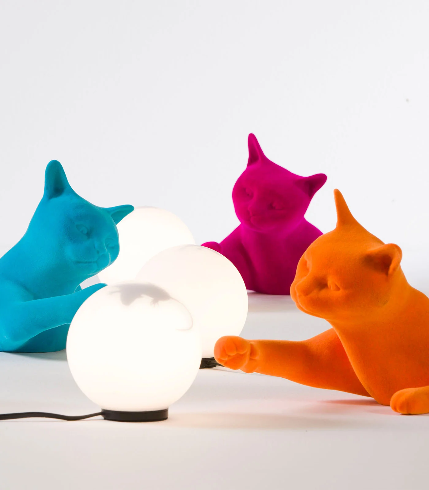 Maoo Table Lamp - Image 3