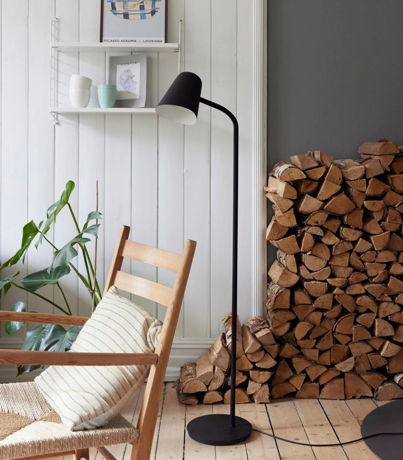 Me Floor Lamp