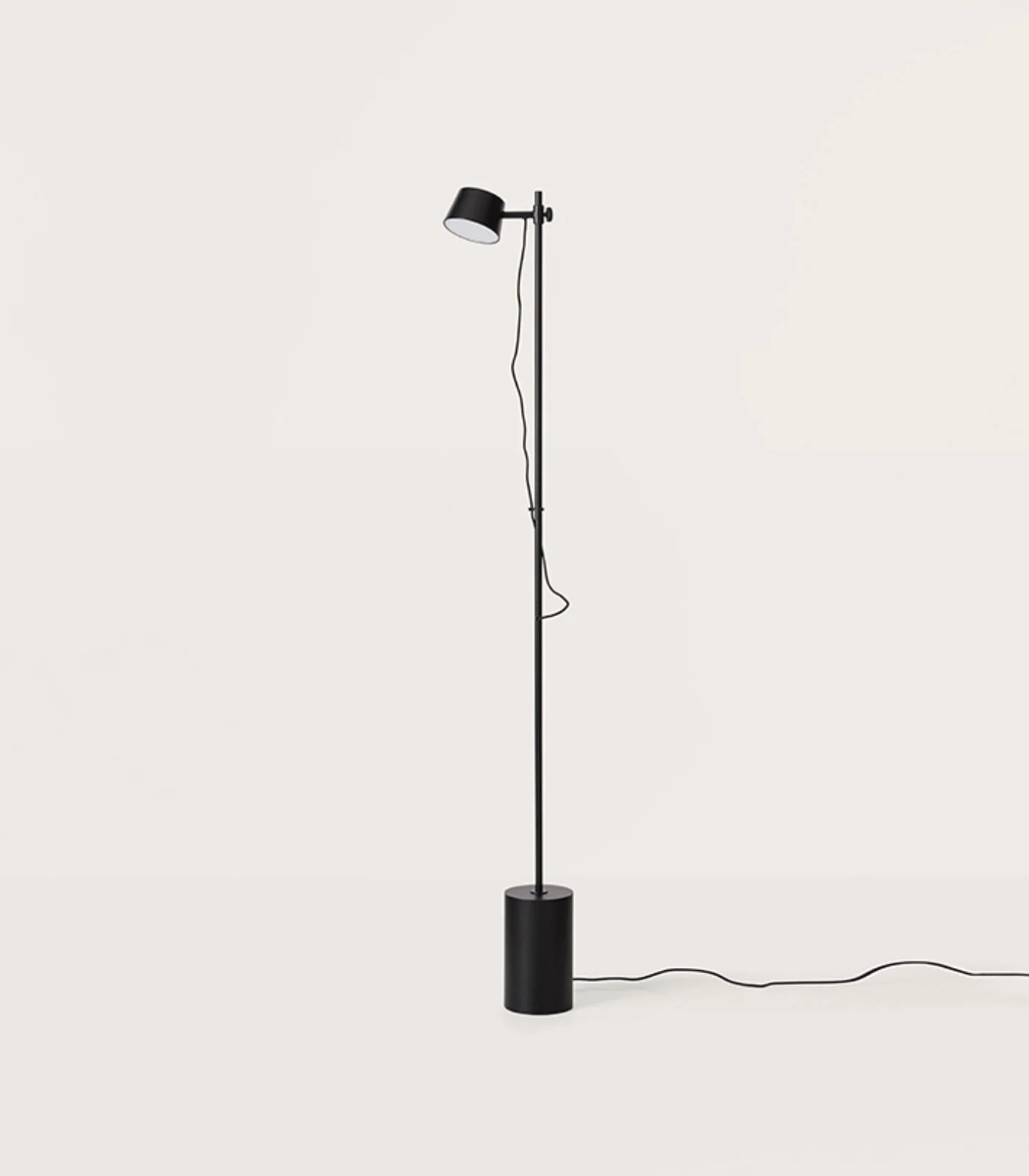 Nera Floor Lamp - Image 5