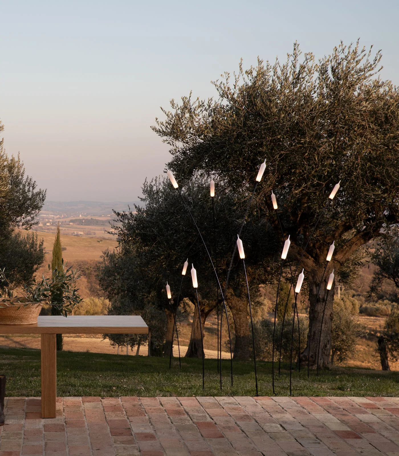 Nilo Outdoor Floor Lamp - Image 3