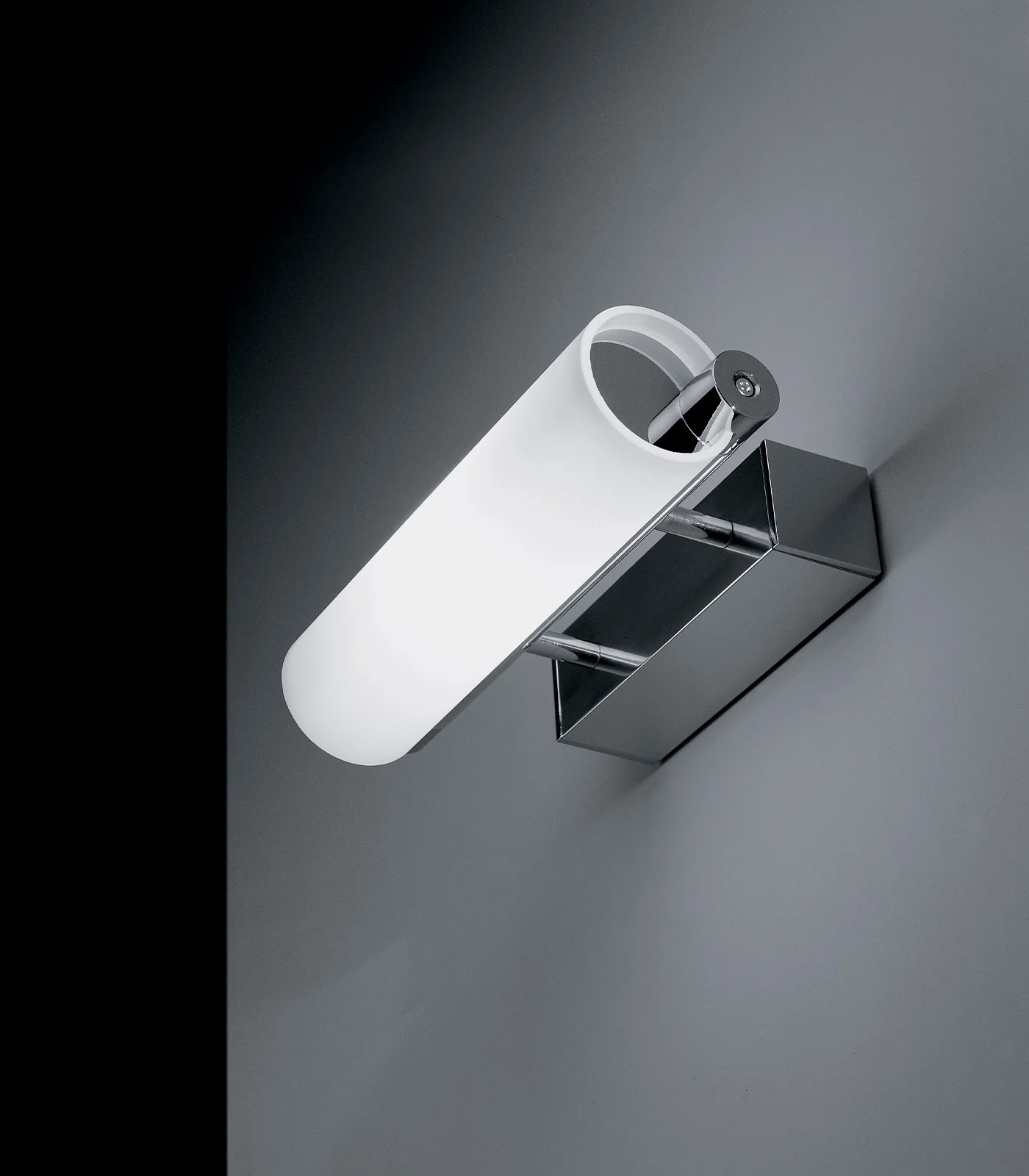 Norma Wall Light - Image 3