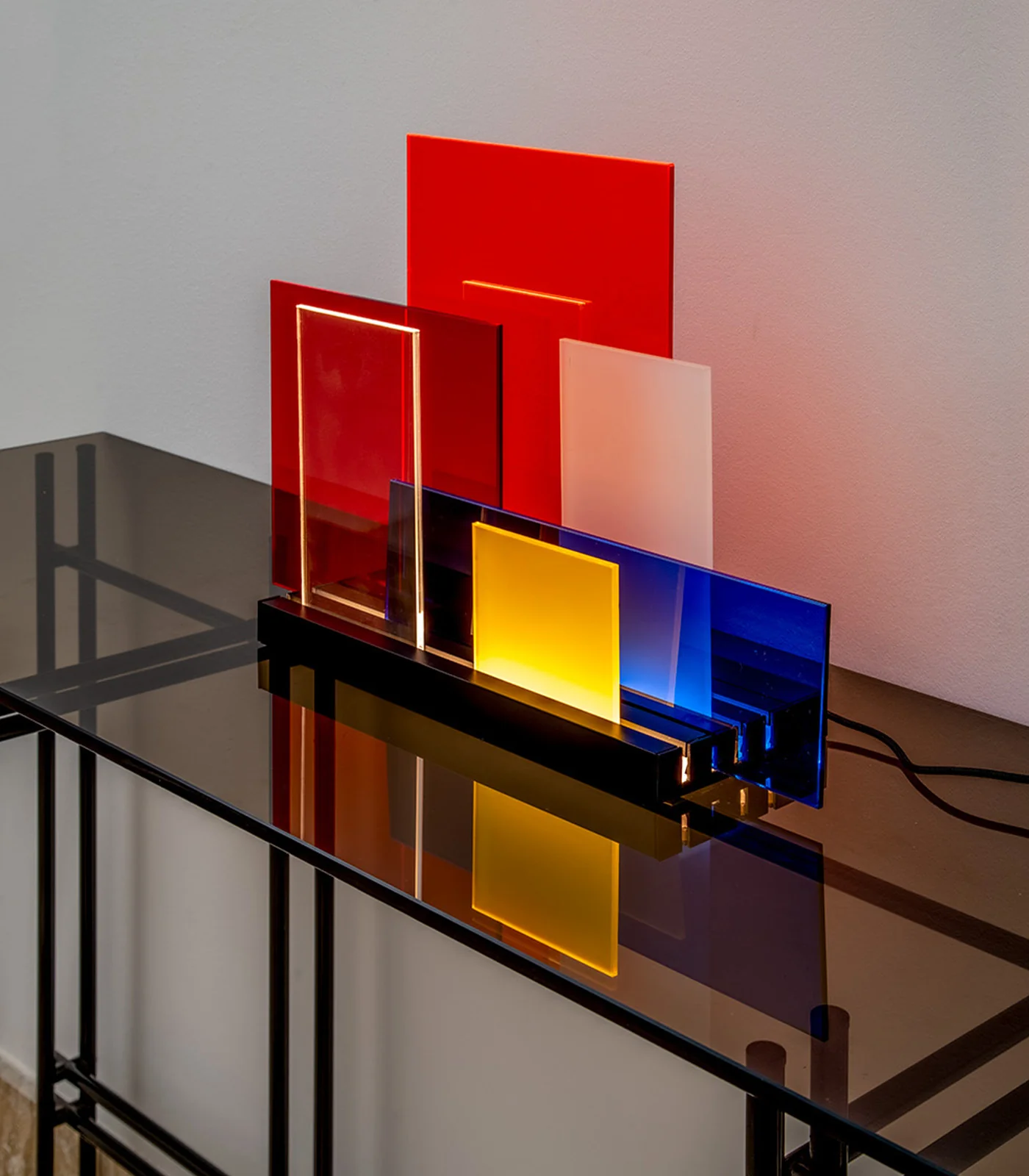 On Lines Table Lamp - Image 6