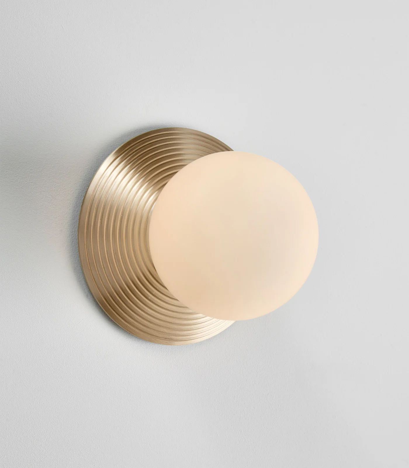 Orbit Brass Wall Light - Image 4