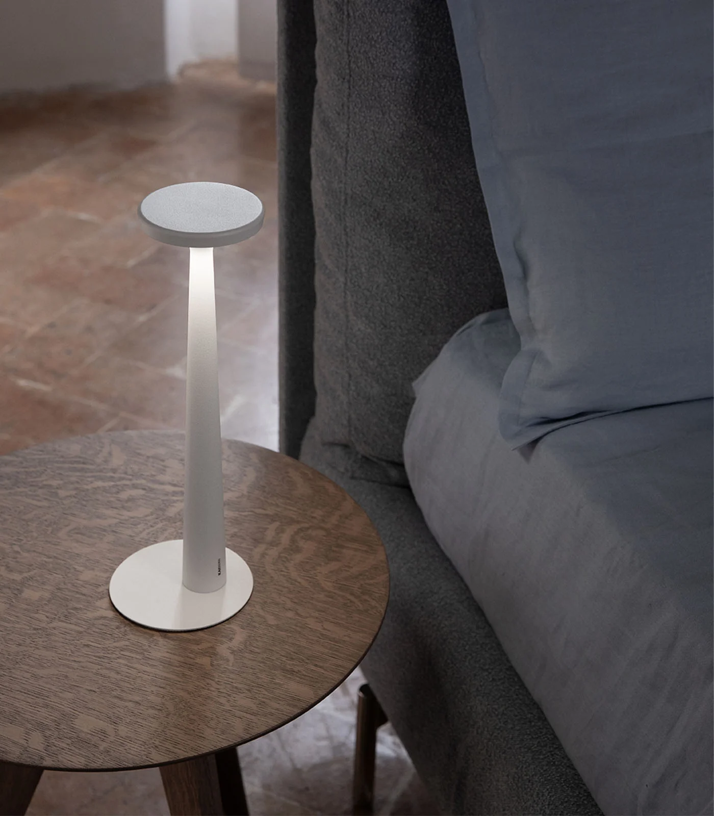 Papiria Table Lamp - Image 9