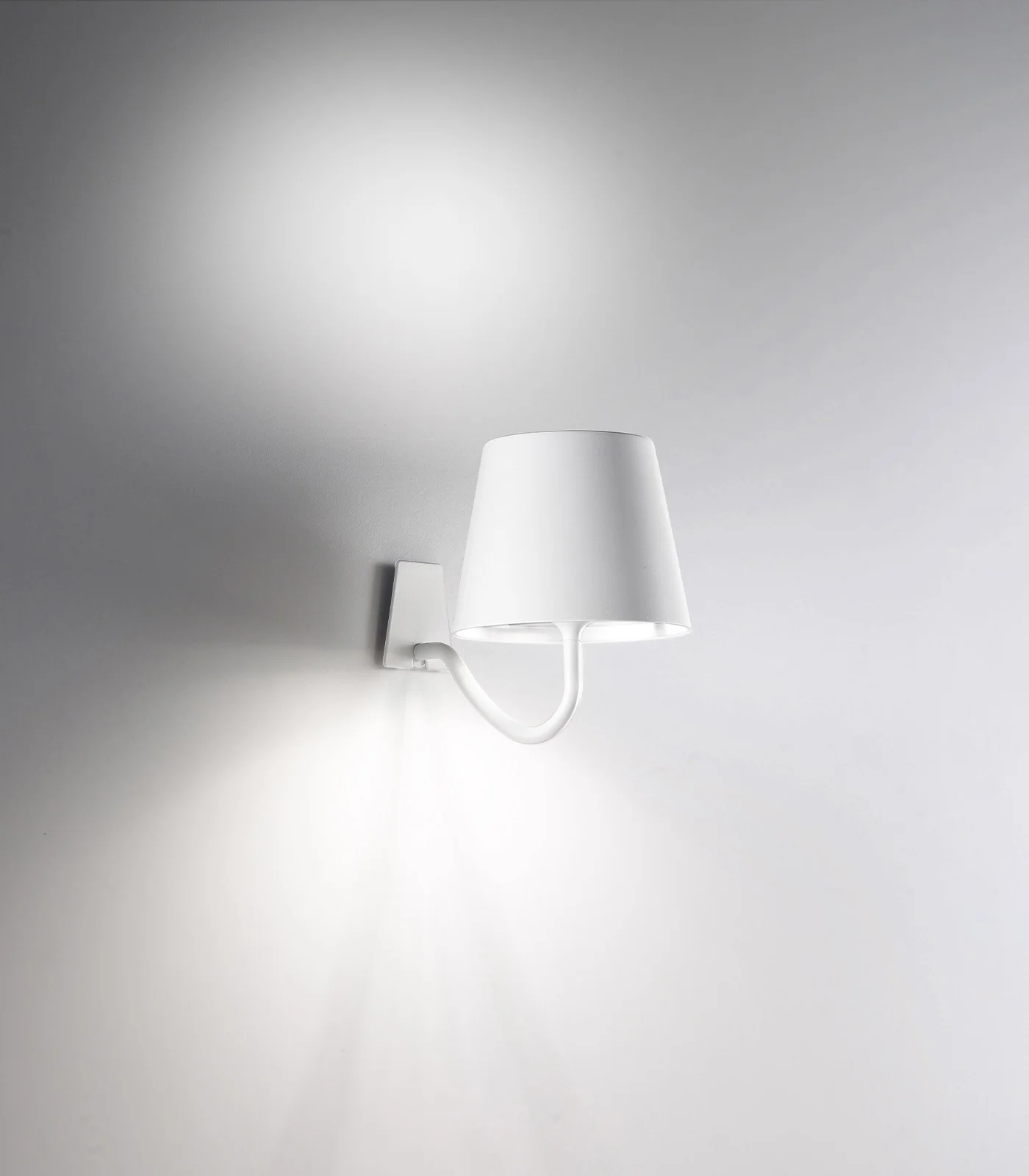 Poldina Wall Light - Image 3