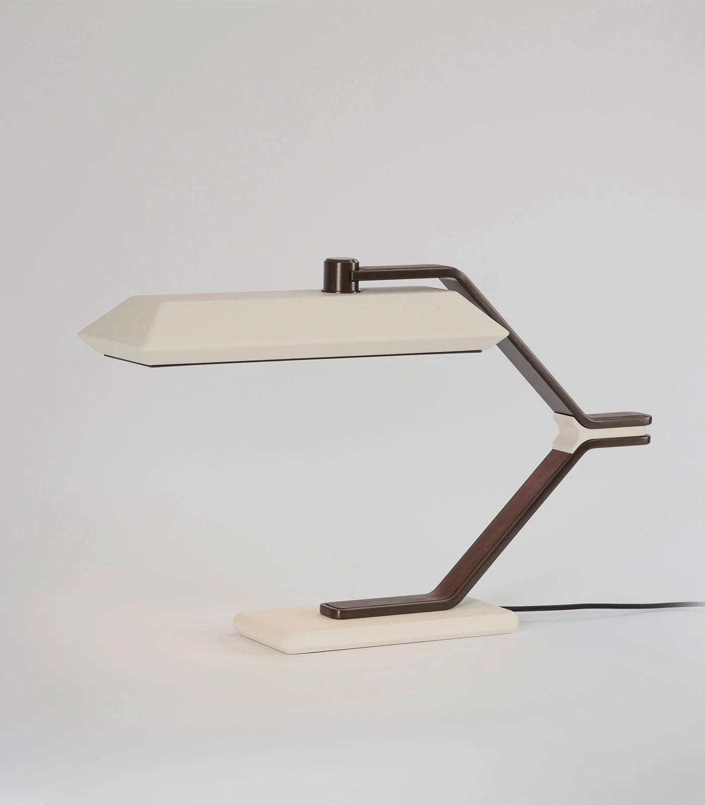 Rinato Table Lamp - Image 11