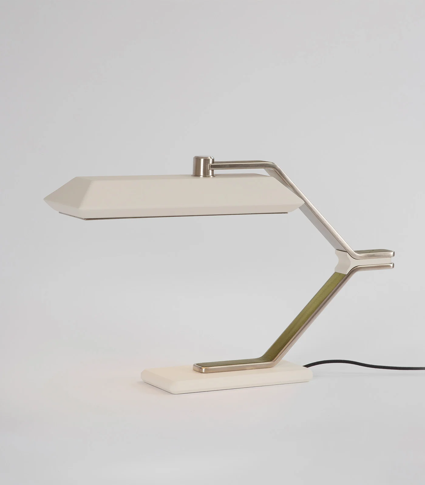 Rinato Table Lamp - Image 8