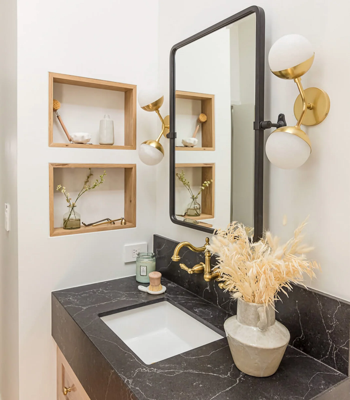 Saratoga Wall Light - Image 4