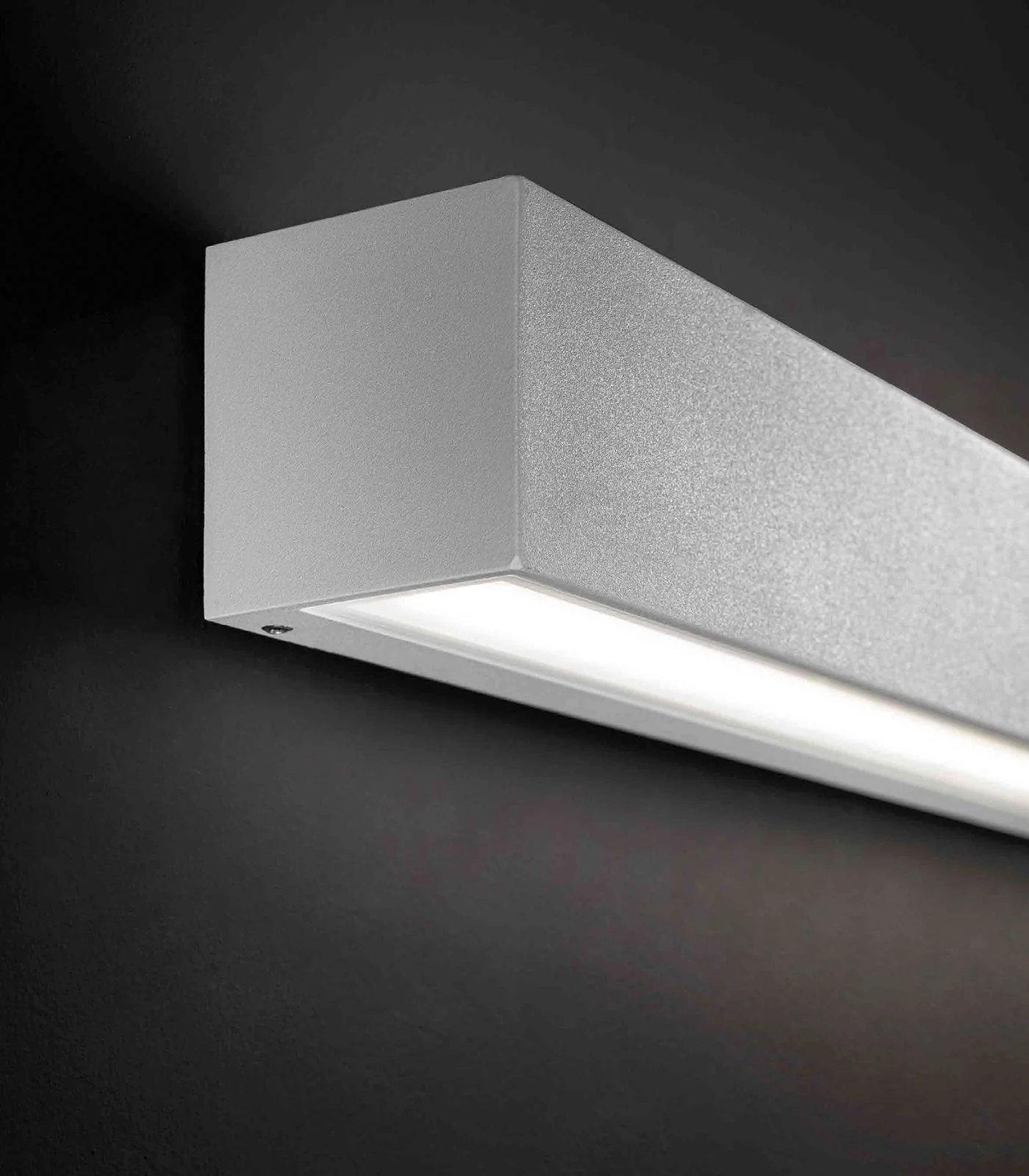 Slat Wall Light - Image 3